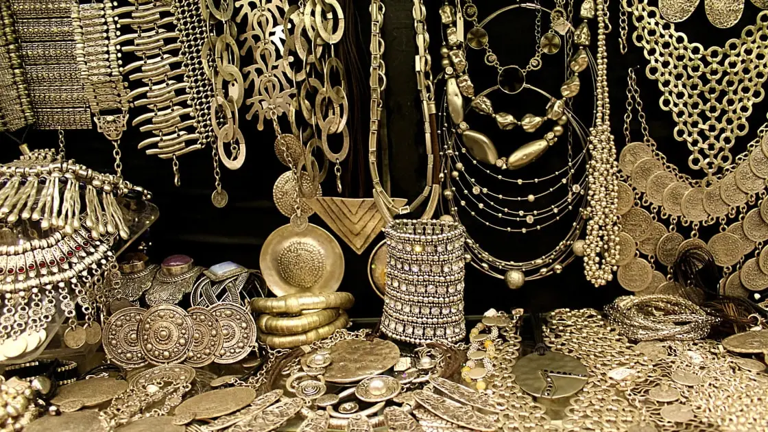 Ashes Jewellery: A Meaningful Way to Remember Loved Ones