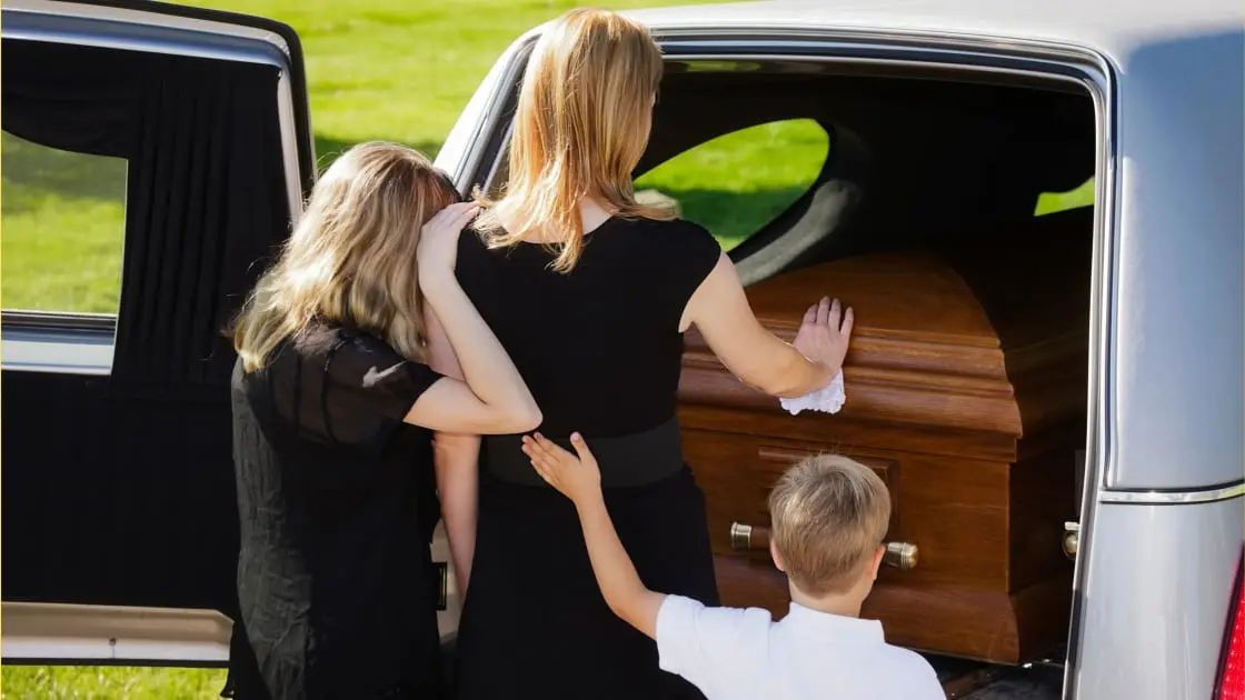 Private Funeral Services: A More Personal Way to Say Goodbye