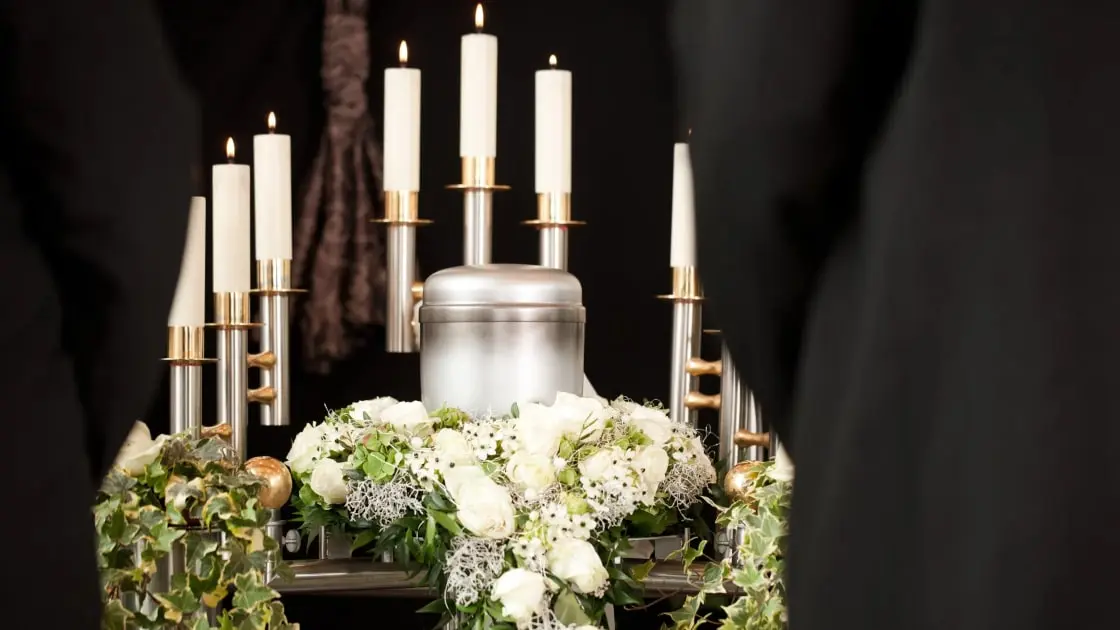 Cremation vs Burial Which Is the Better Choice