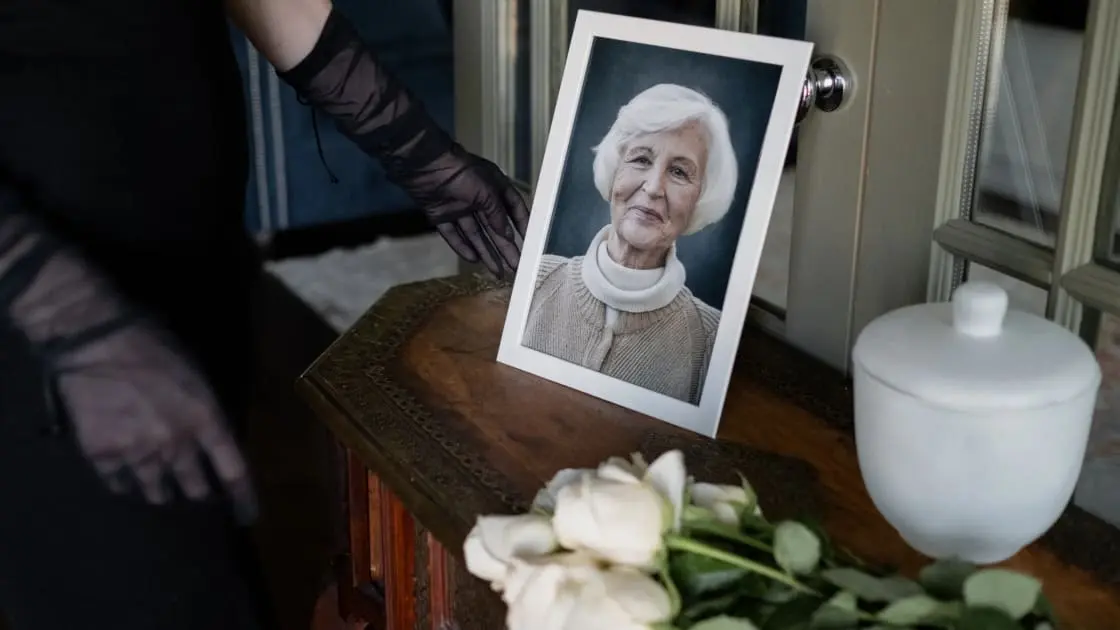 DIY Funeral: How to Plan a Meaningful Service Without a Funeral Home