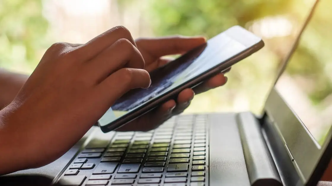 How to Write a GoFundMe for Funeral Expenses That People Will Support
