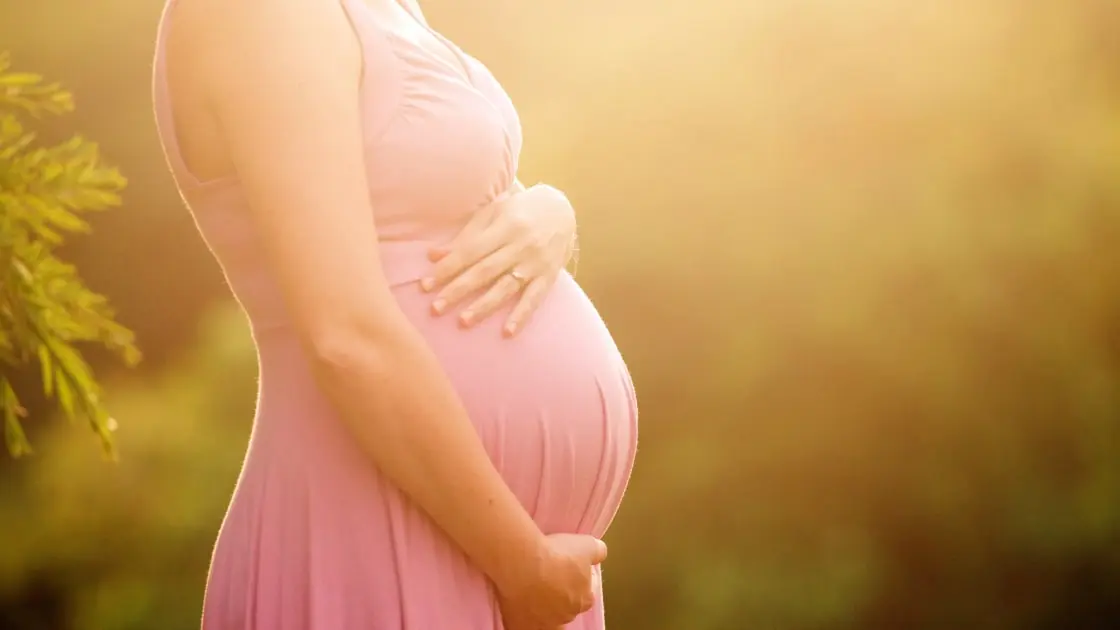 Stillbirth Quotes That Offer Comfort, Love & Remembrance