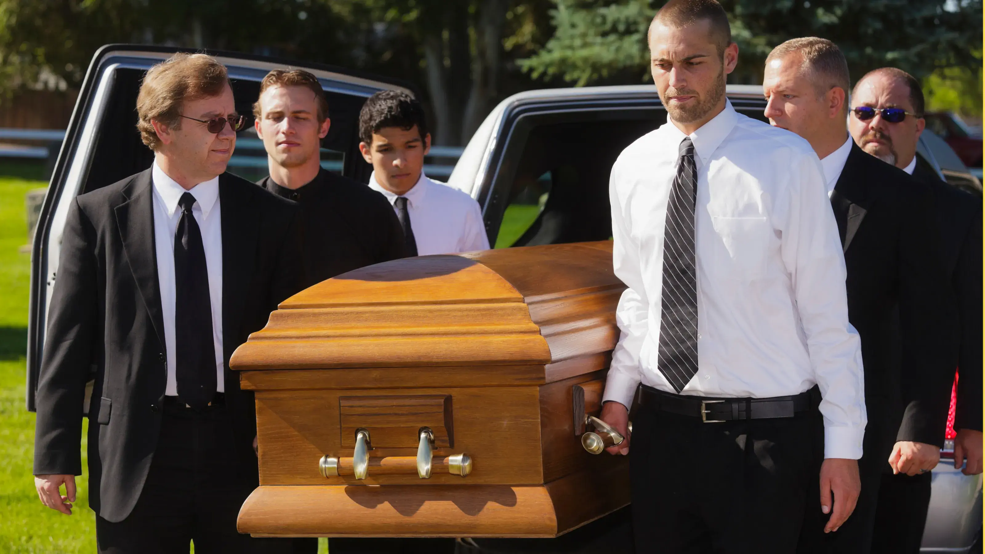 How to Plan a Meaningful Funeral Send-Off for a Loved One